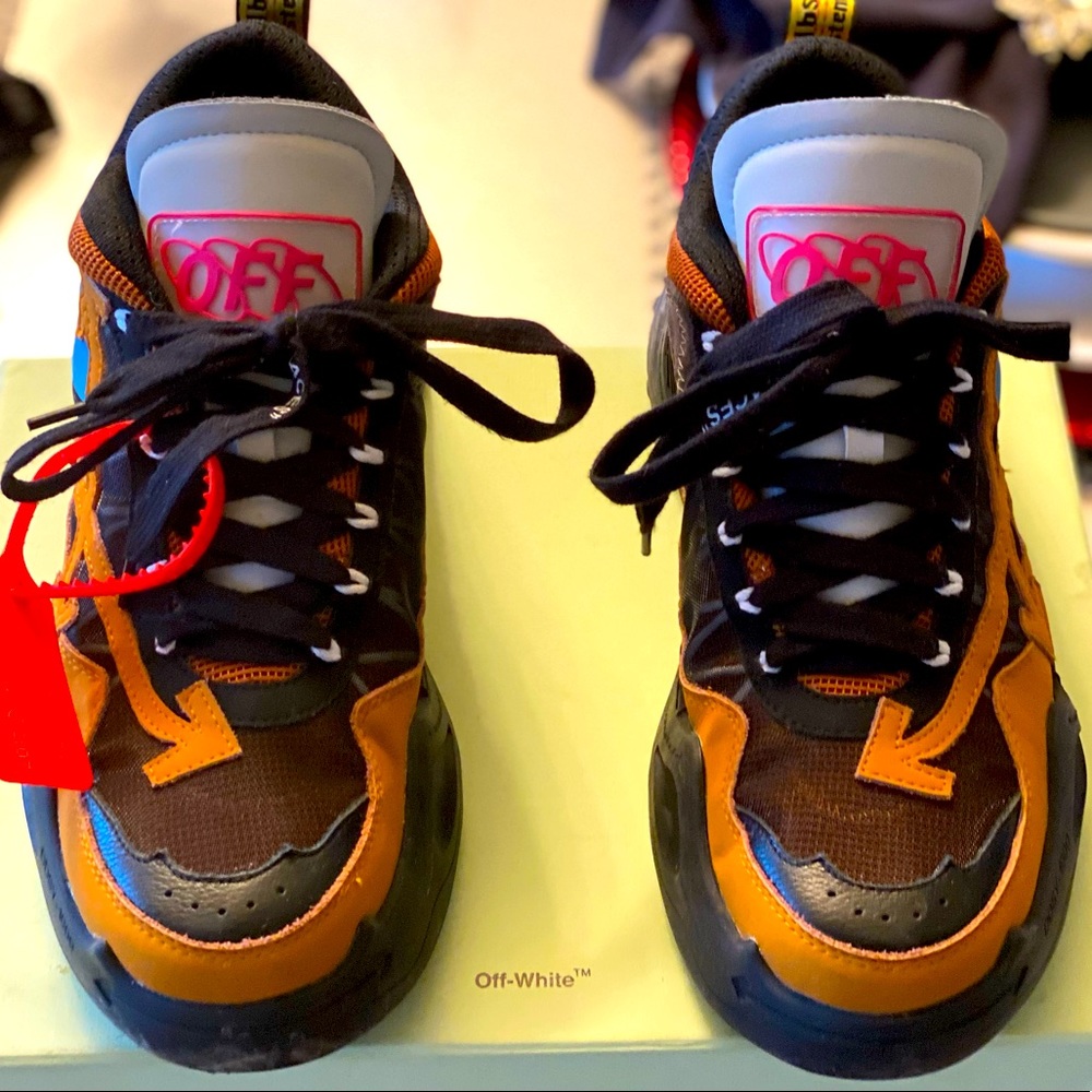 Offwhite Sneaker